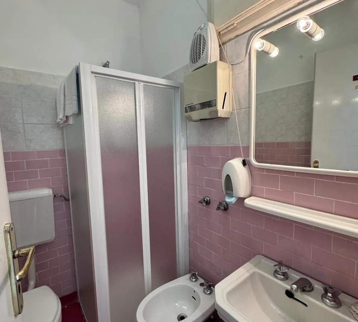 Hotel Ely Viareggio 0*,